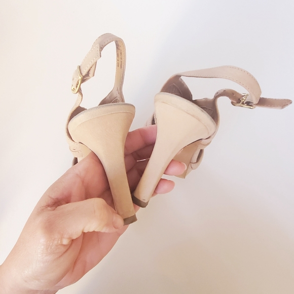 💕Clarks Women's Delsie Grace High Heel💕 - Picture 9 of 9